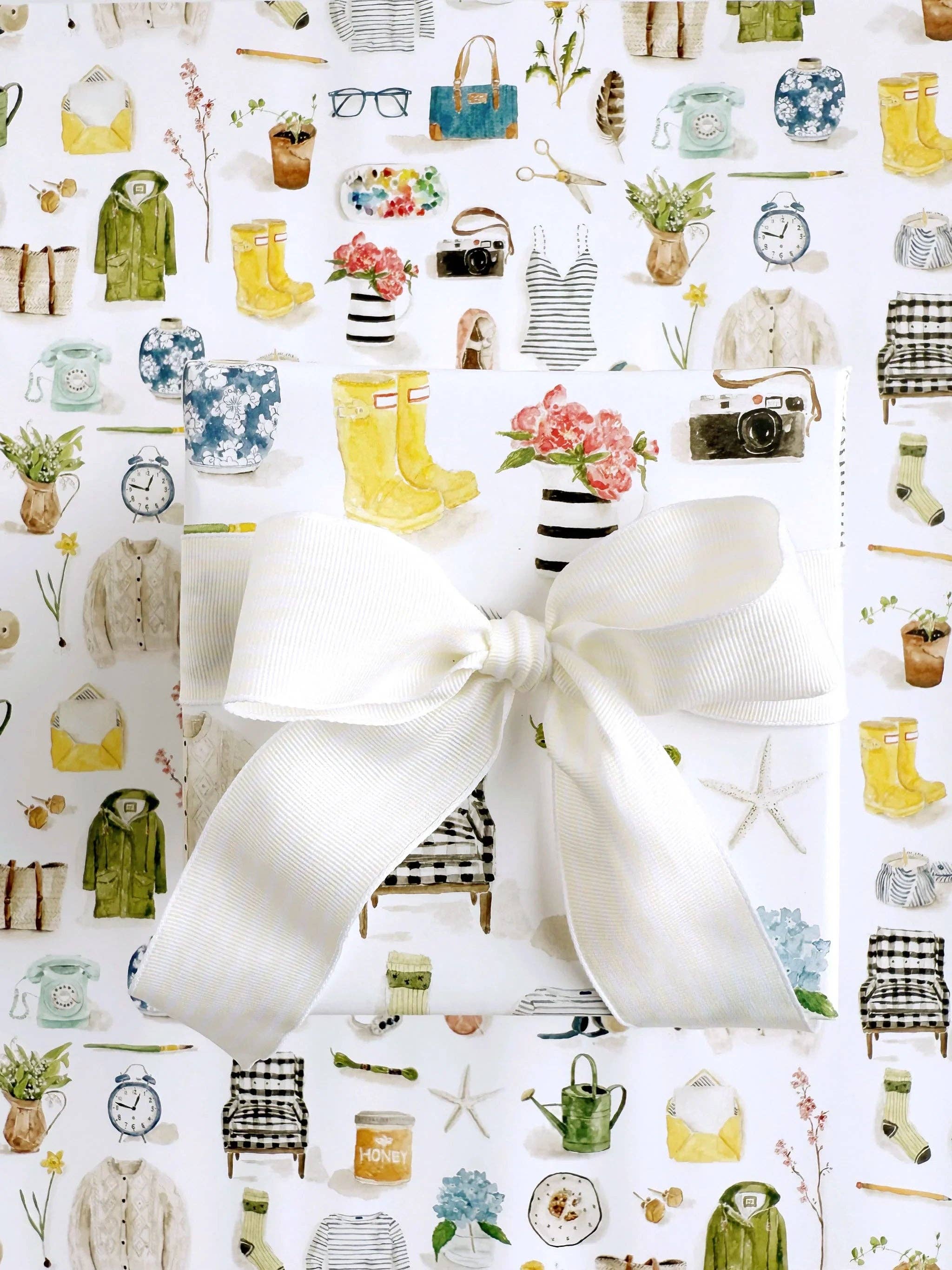 Everyday things gift wrapping paper