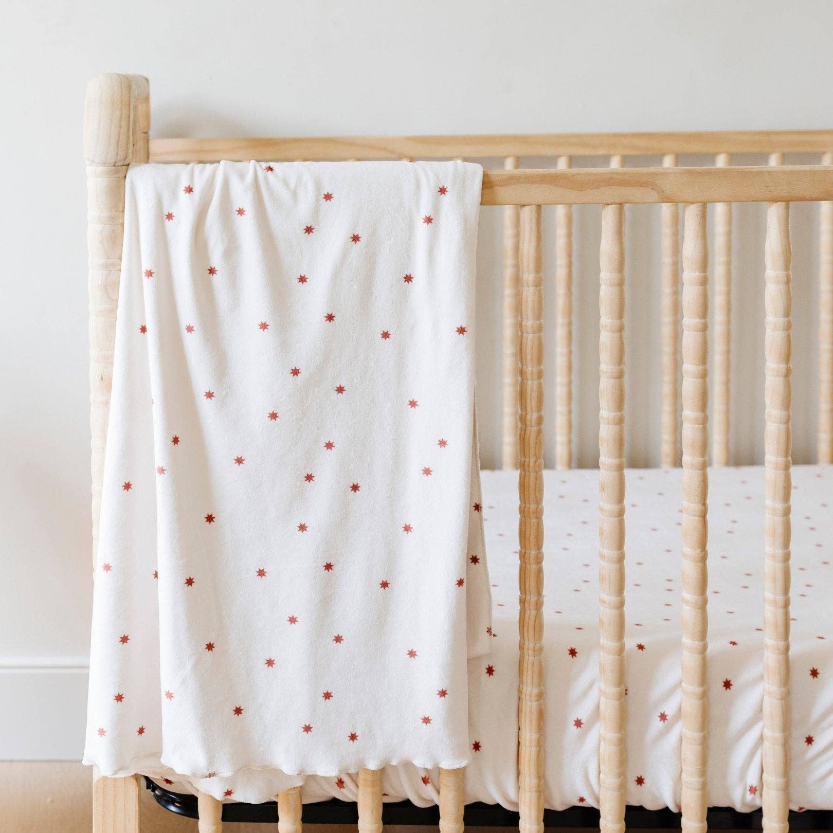 MINKY STRETCH LUXE SWADDLE/BLANKET: Floral