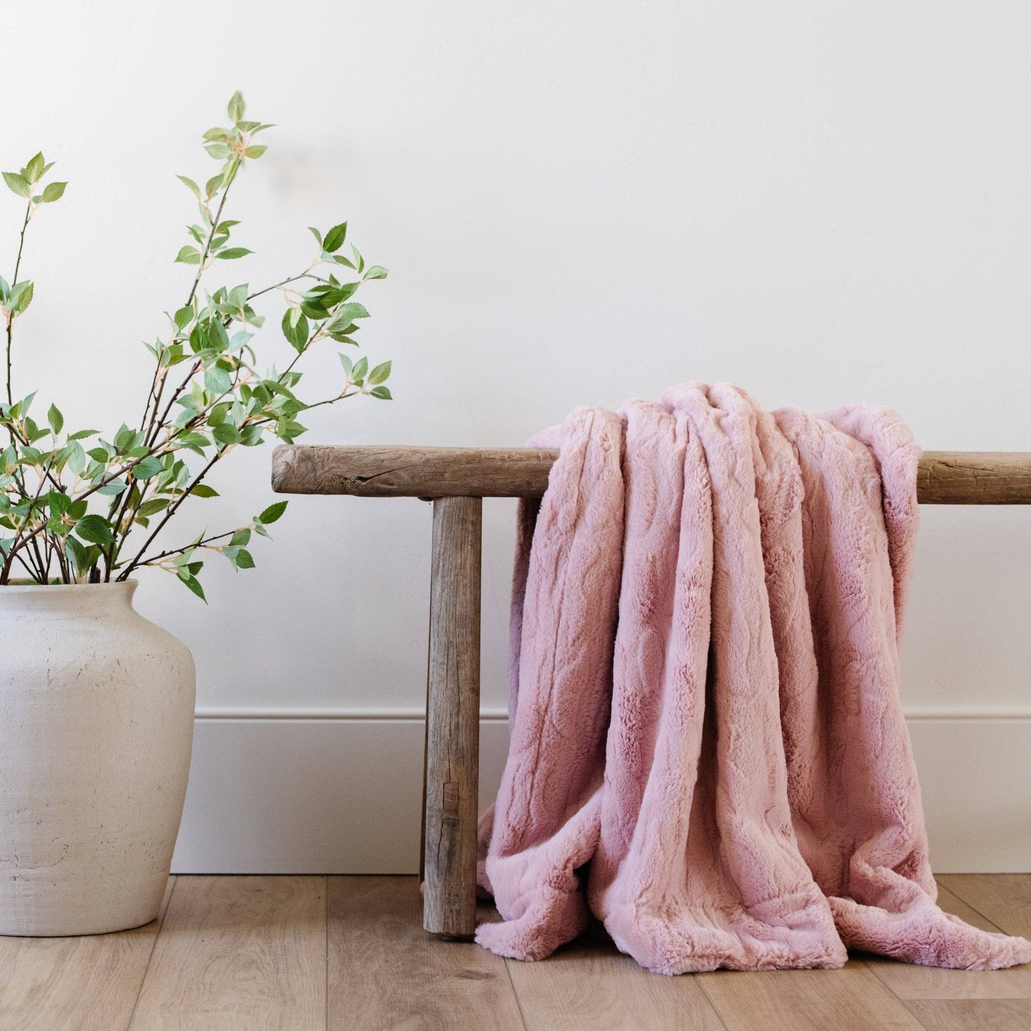 PATTERNED FAUX FUR XL THROW BLANKETS: Buff