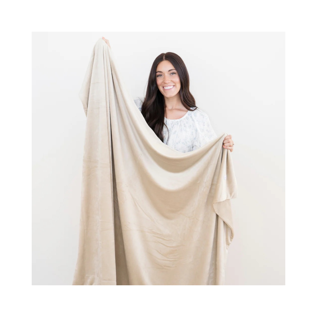 XL Minky Stretch Throw, Brown Rice