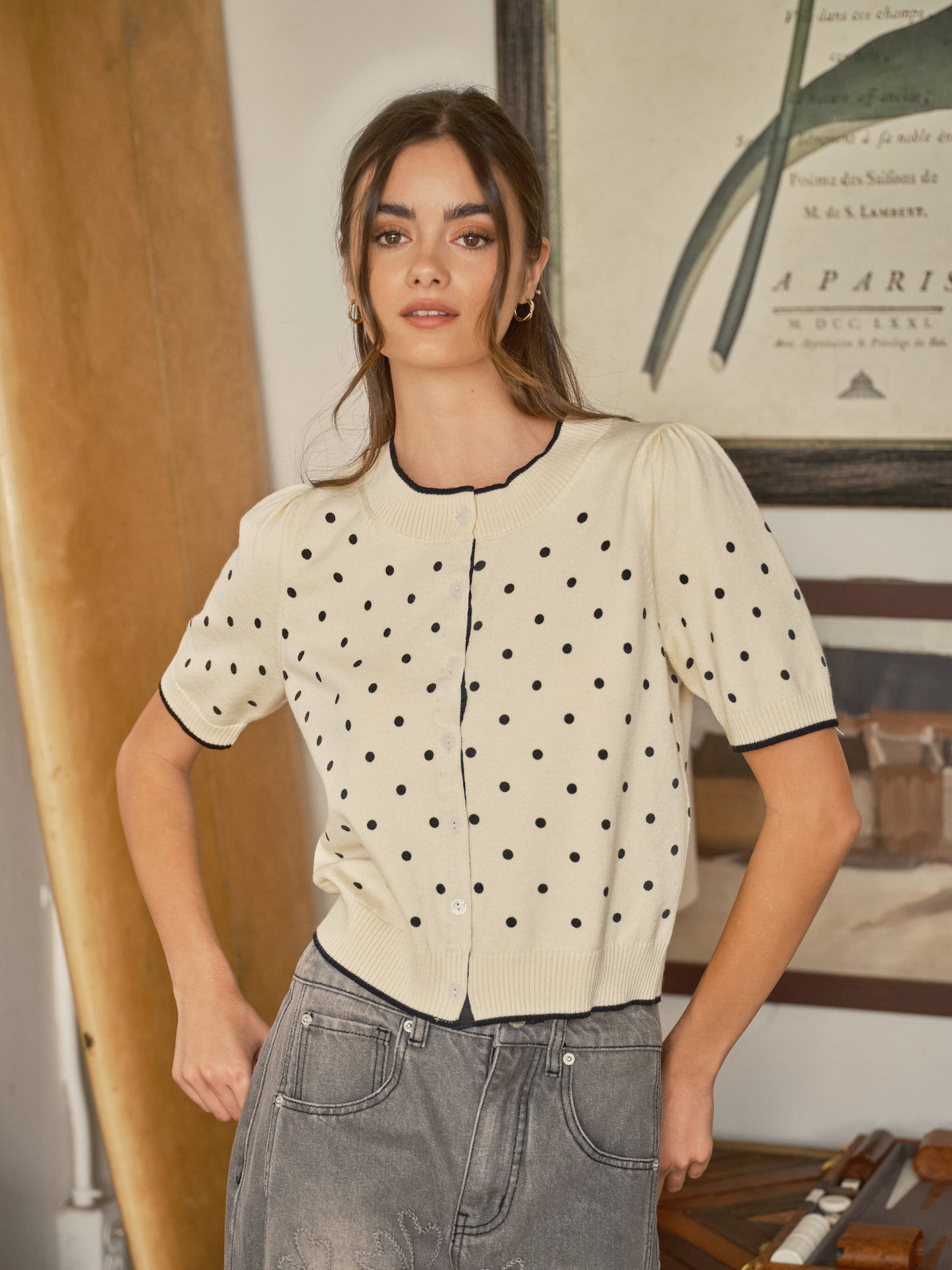AJT5662 SOFT WOOL MIX SHORT SLEEVE POLKA DOT CARDIGAN: RED DOT / L
