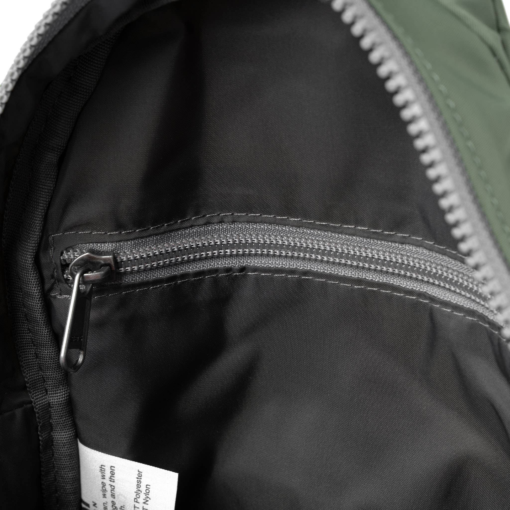 Willesden Sling Bag in Granite Nylon: Large