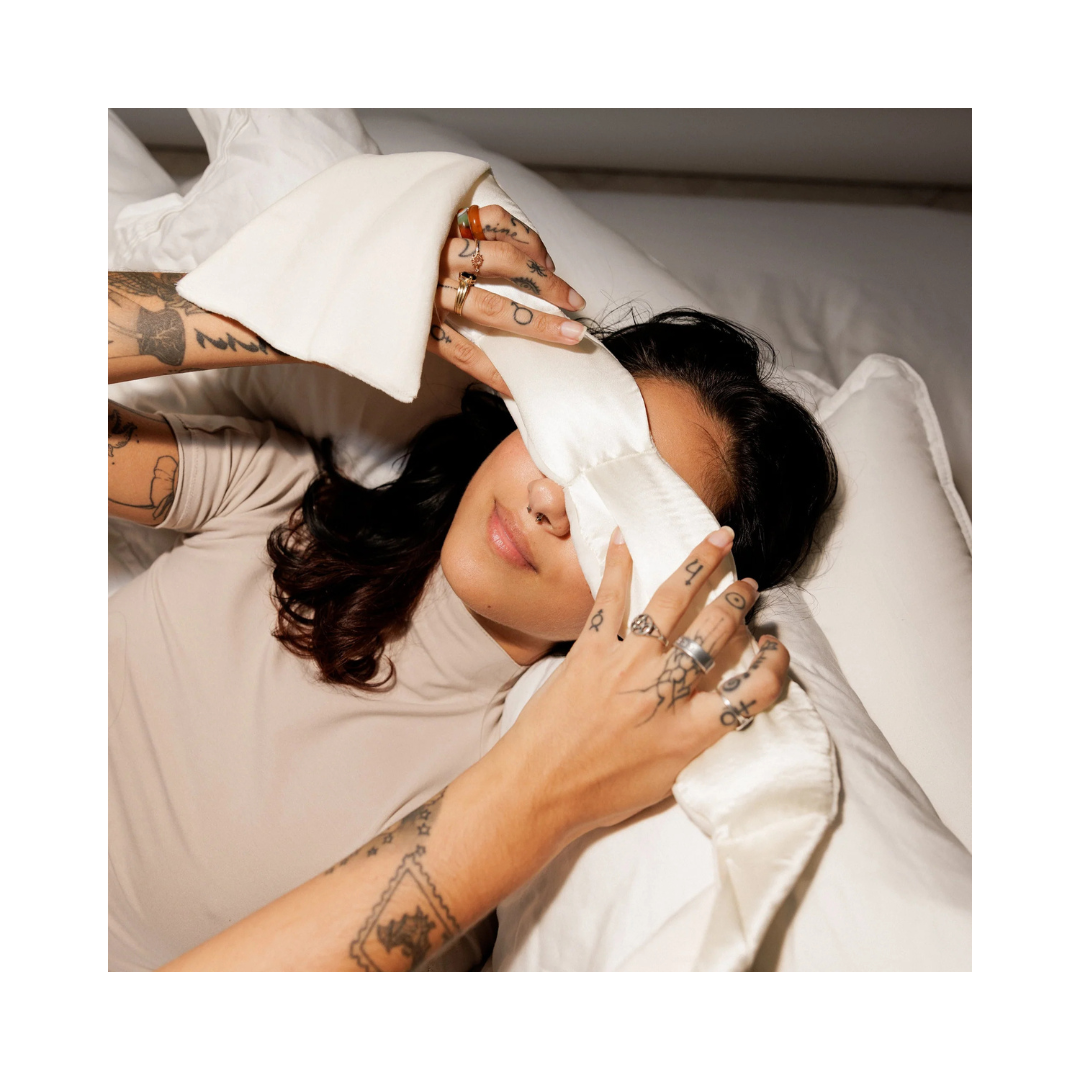 Pearl Silk Weighted Eye Mask