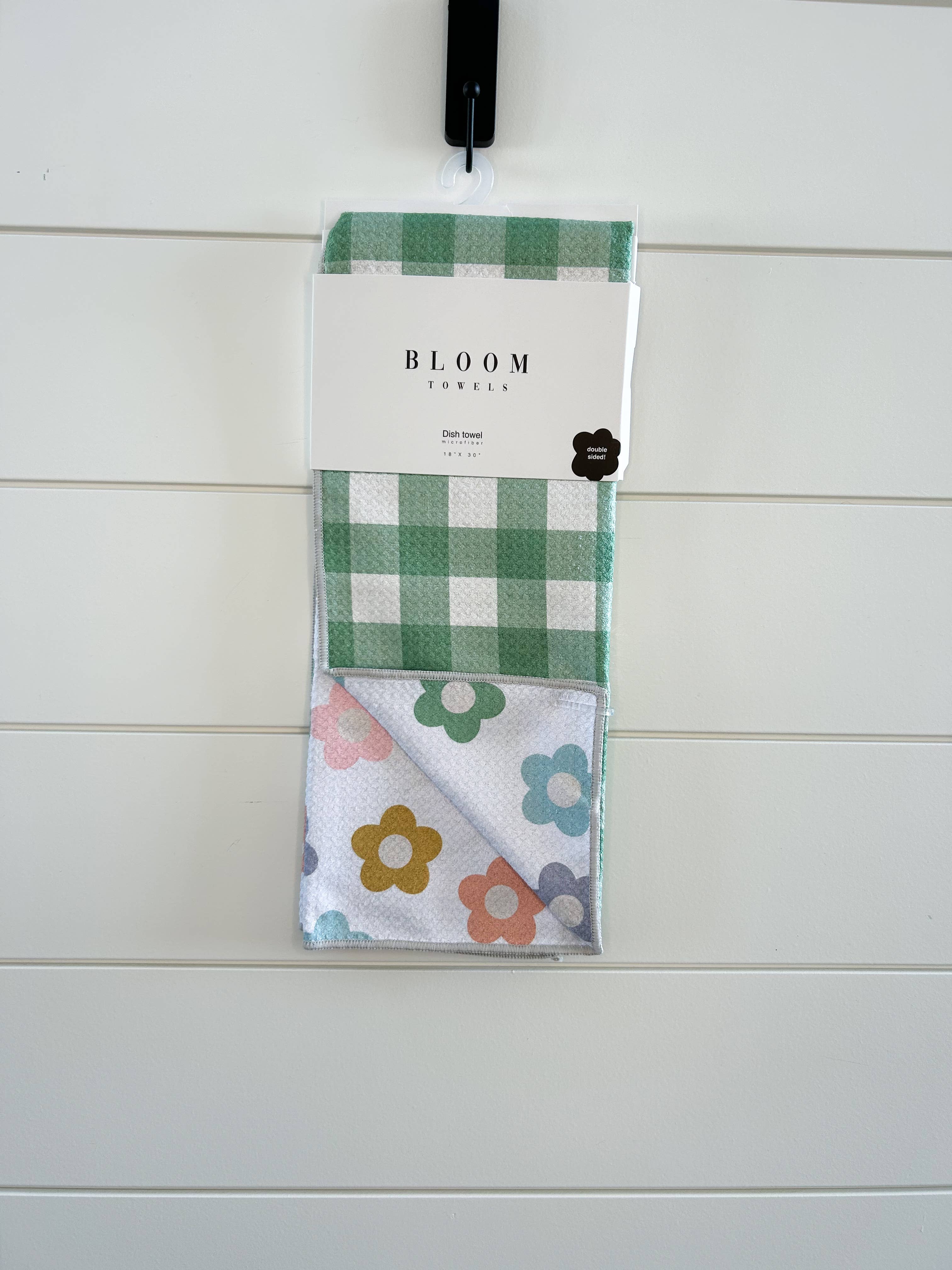 B232 Lucky Petals