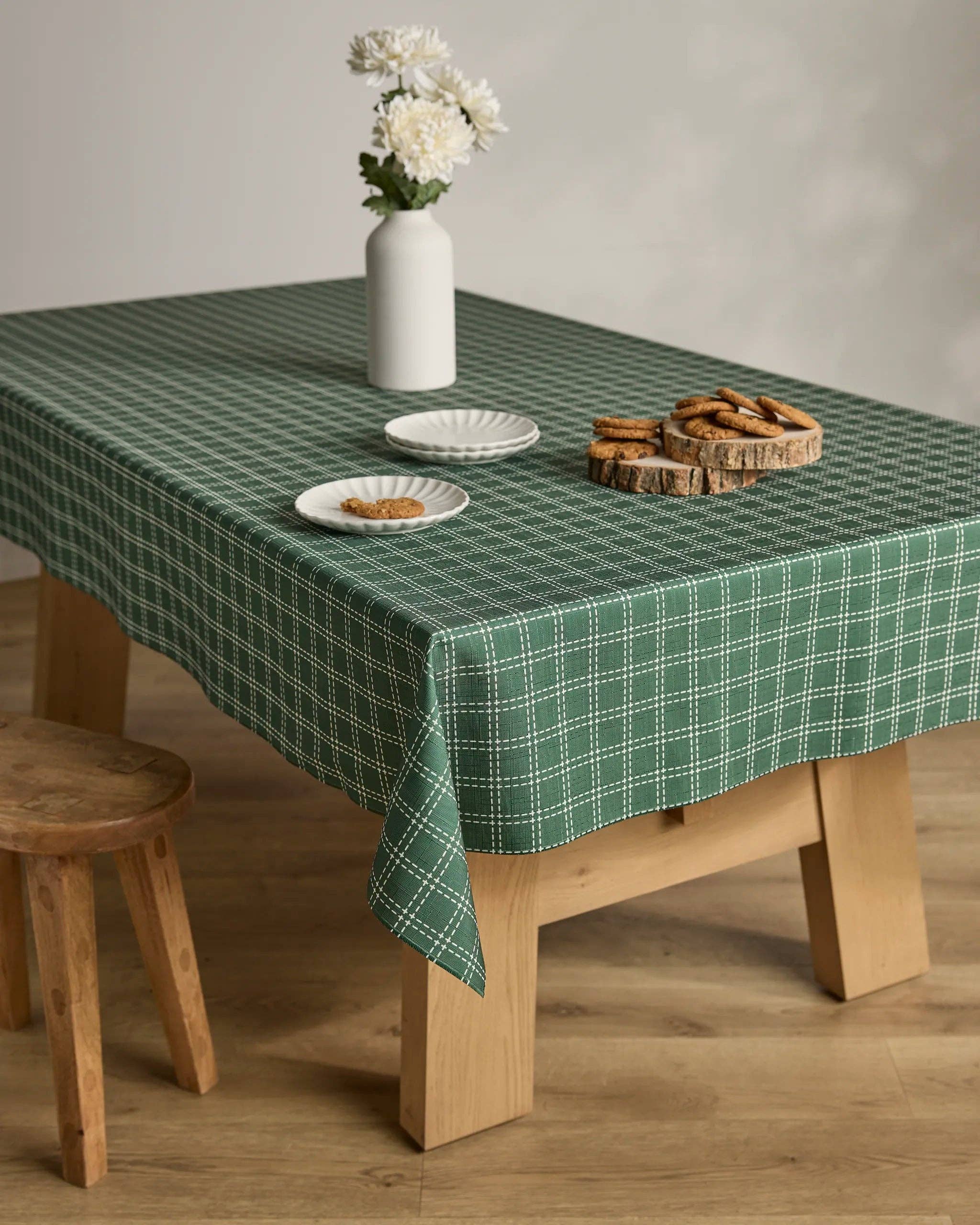 Firwood Tablecloth: Large - 62" x 108"