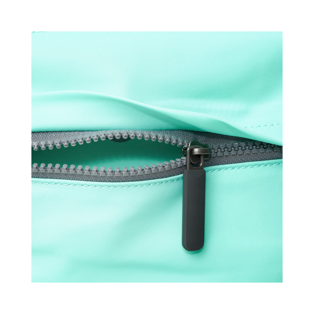 Capri Trafalgar B Medium Tote Bag