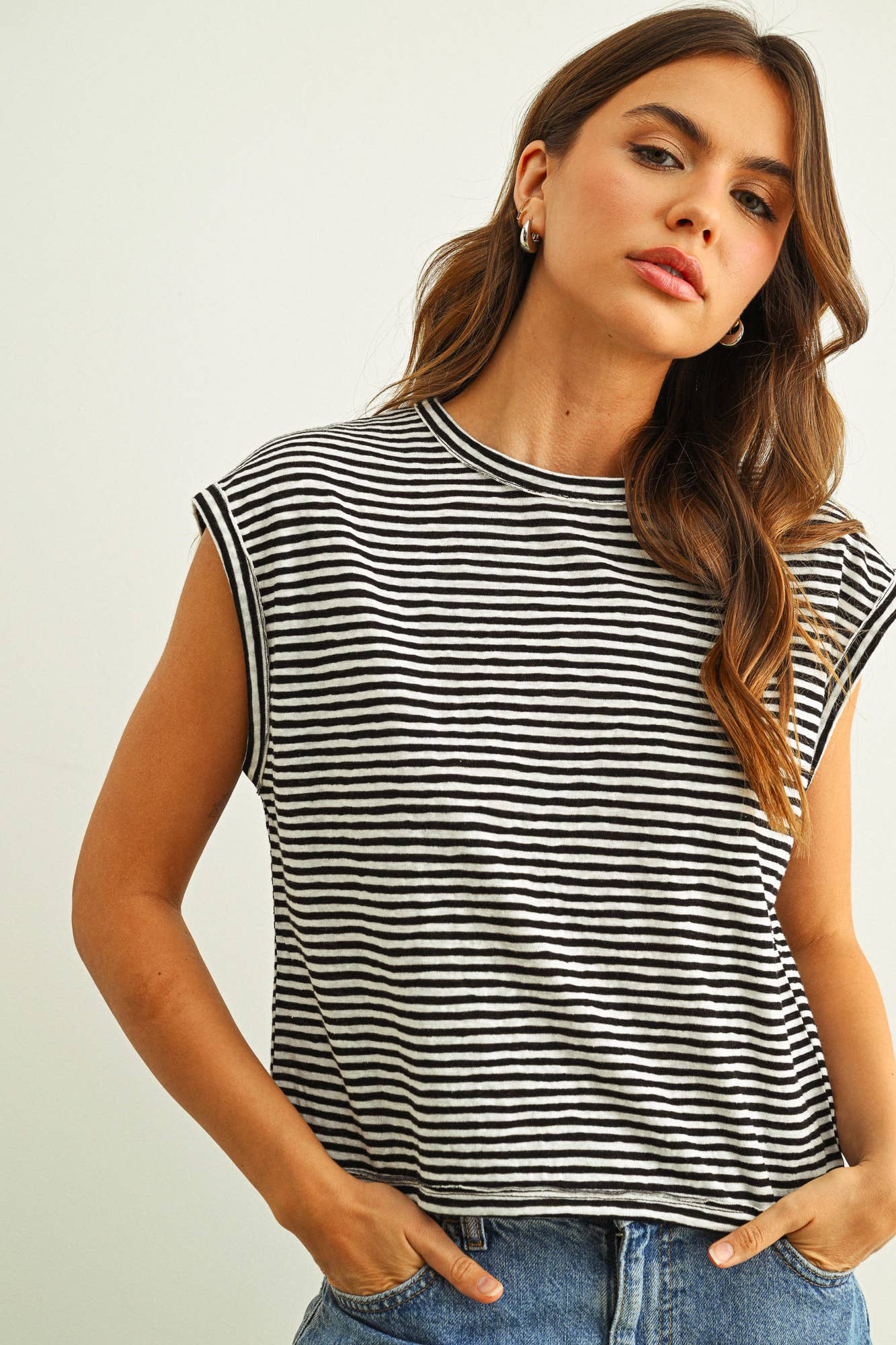 ET6213   STRIPE PATTERN SLUB TOP: TAN/WHITE / L