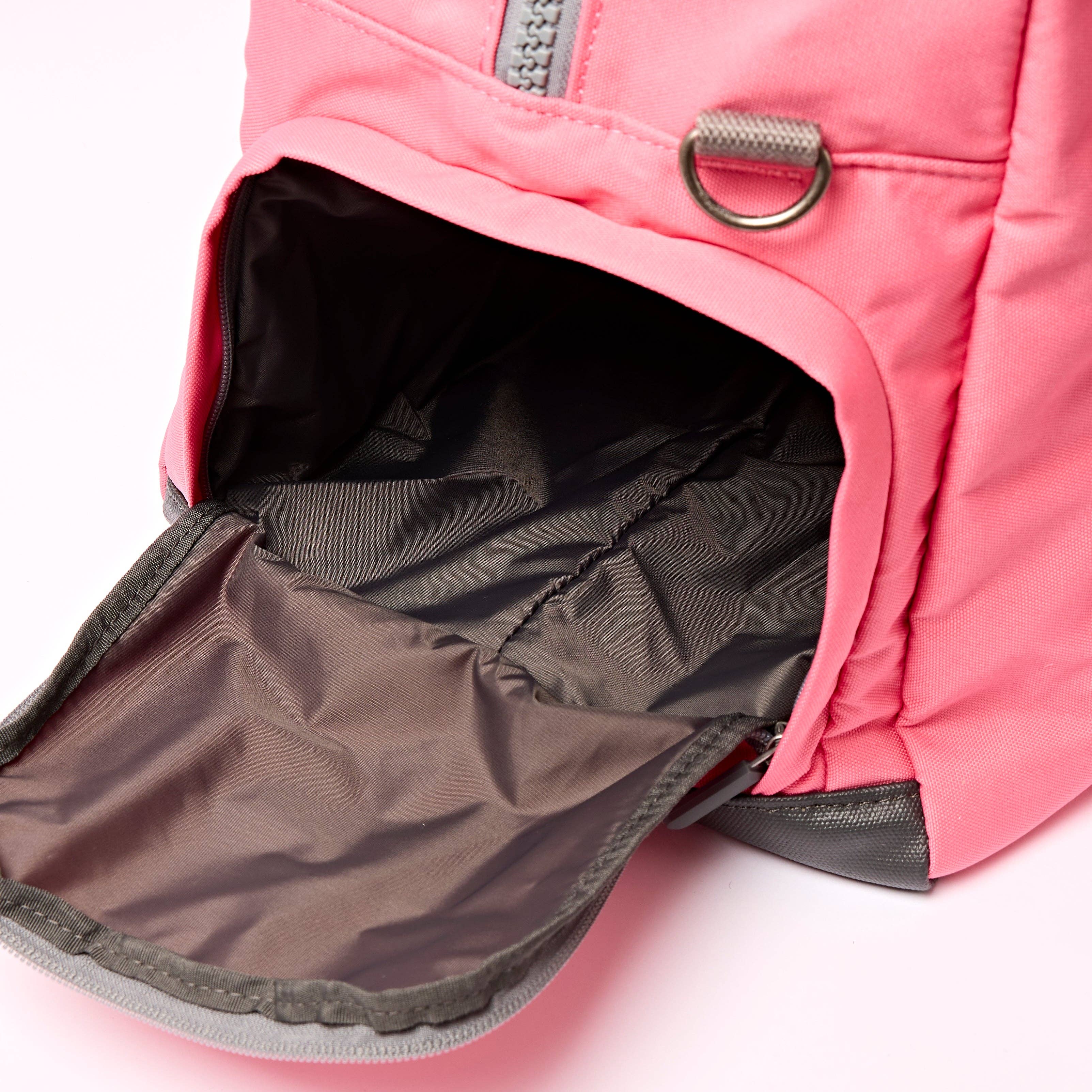Gatwick Duffel Bag in Pink Lemonade Canvas: Large