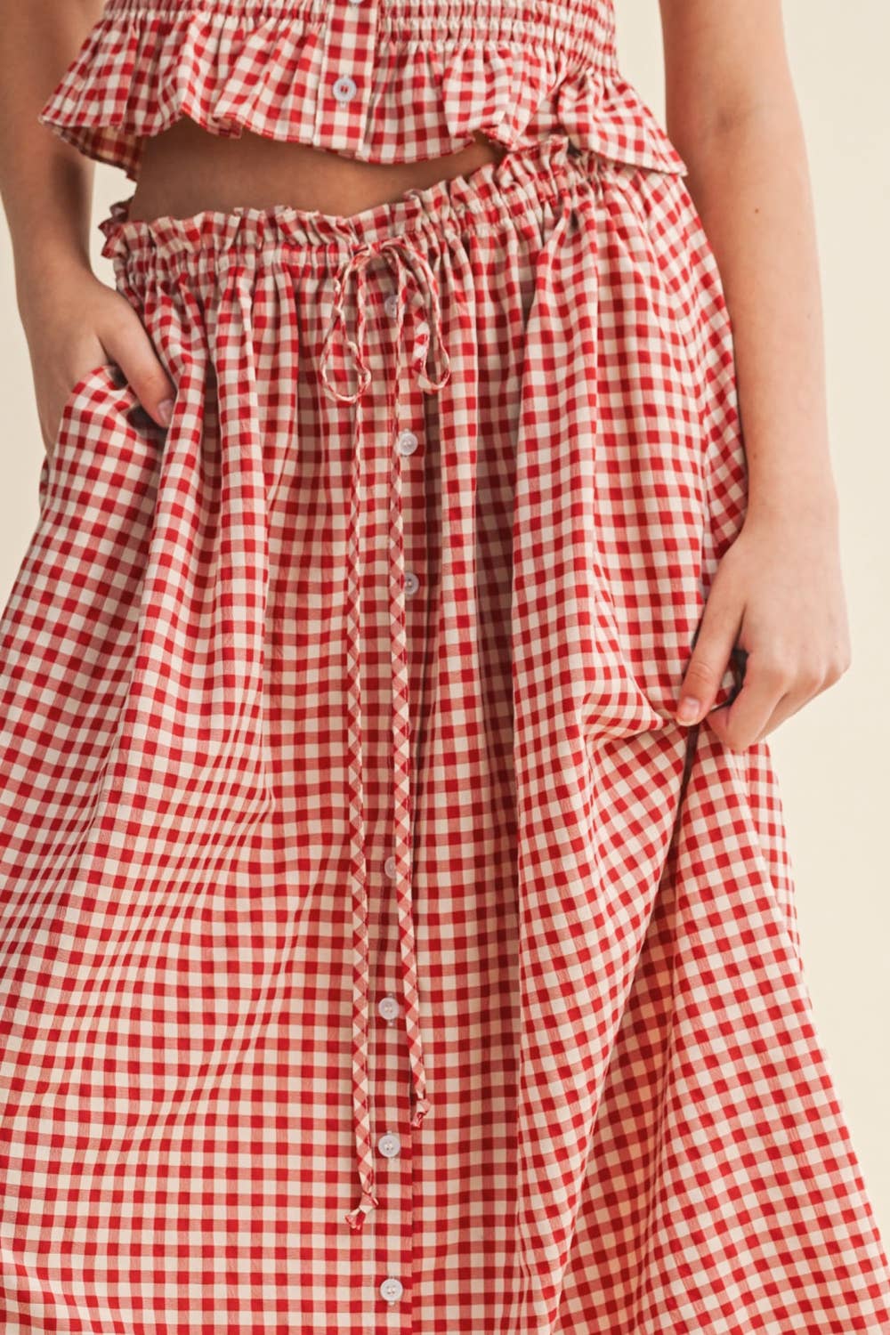 S5994ST   GINGHAM PATTERN BUTTON FRONT LONG SKIRT: RED / M