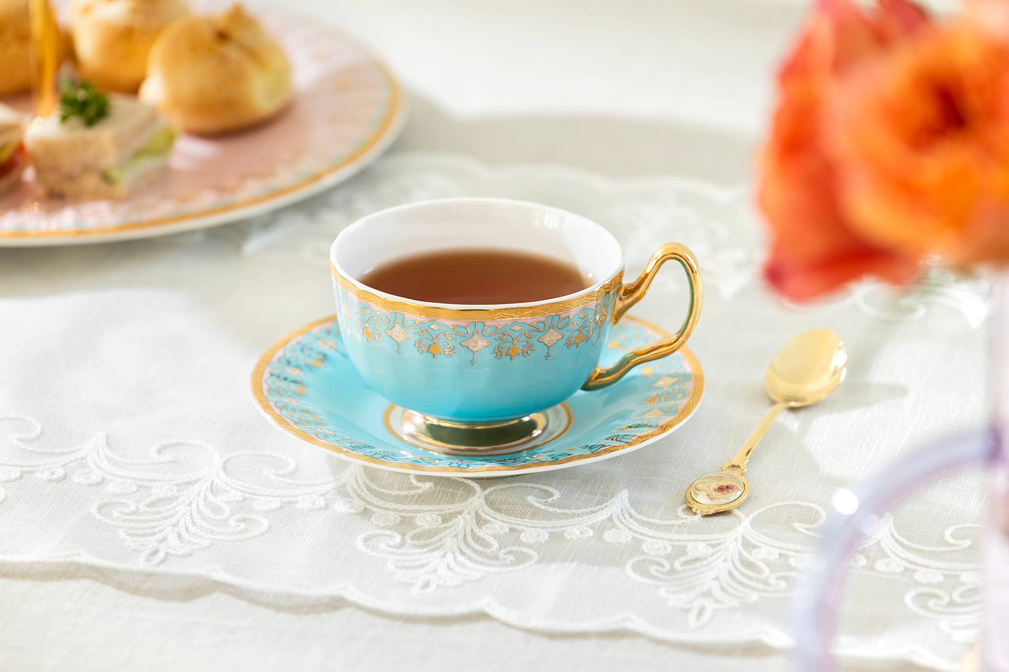 Blue Floral Toile 6oz Fine Porcelain Tea Cup and Saucer