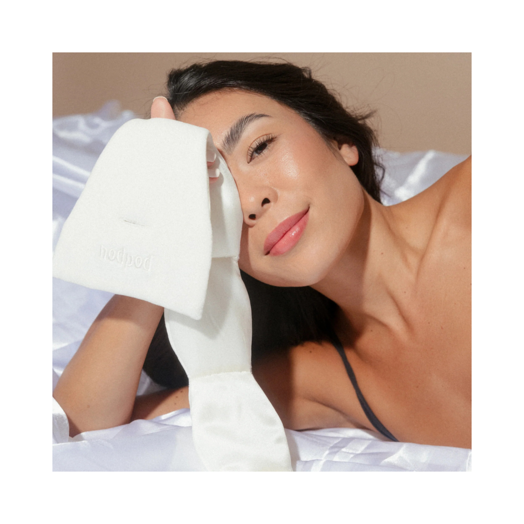 Pearl Silk Weighted Eye Mask