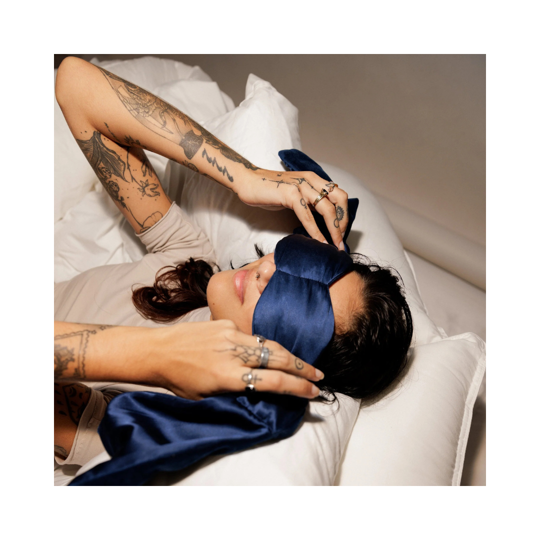Saphire Silk Weighted Eye Mask