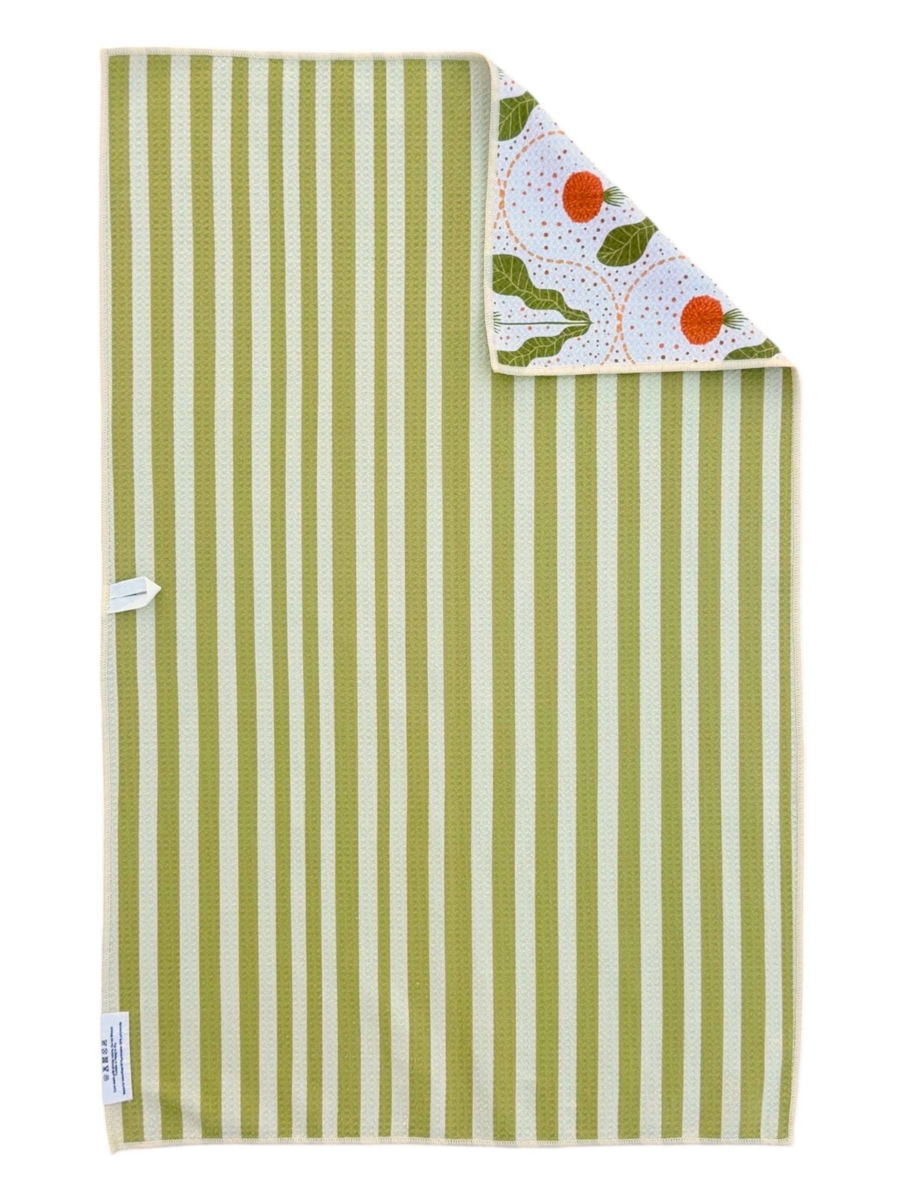 Sprout and Stripe: Reversible Hand Towel: Green/Cream / 19x29in