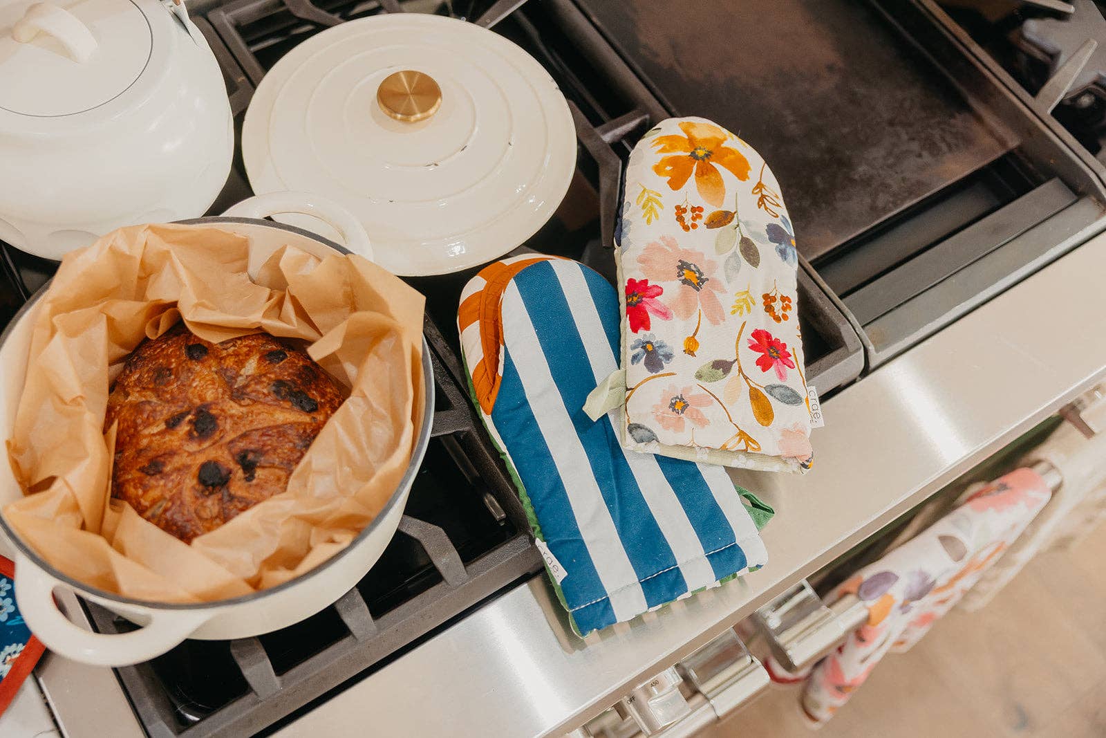 Ester Oven Mitt