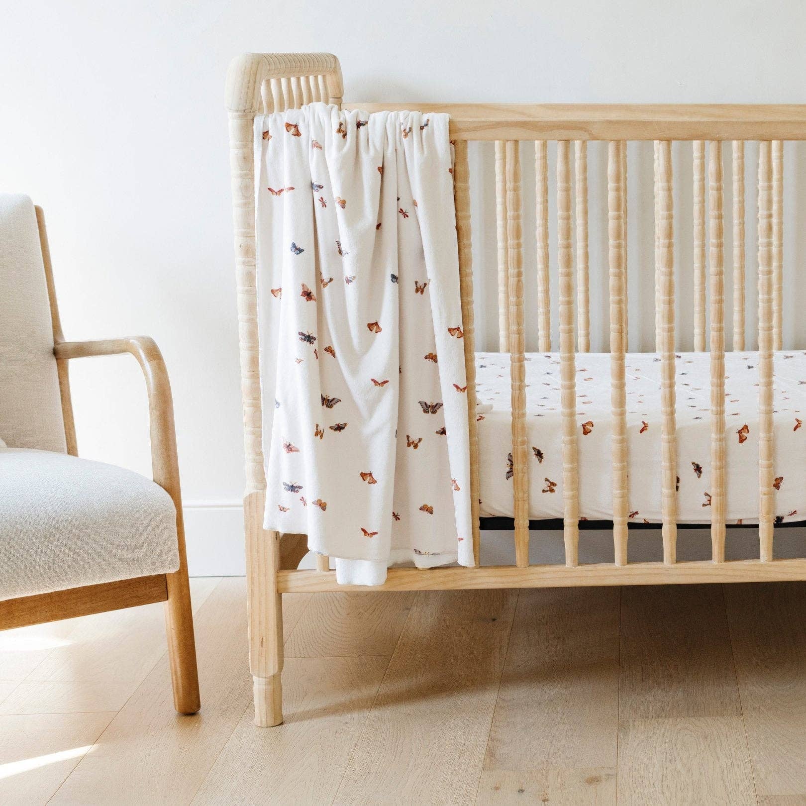 MINKY STRETCH LUXE SWADDLE/BLANKET: Floral