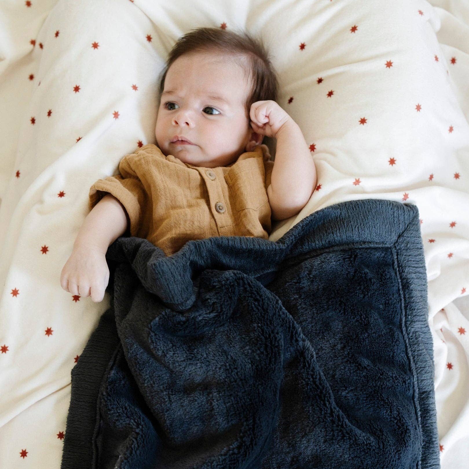 MINKY STRETCH LUXE SWADDLE/BLANKET: Floral