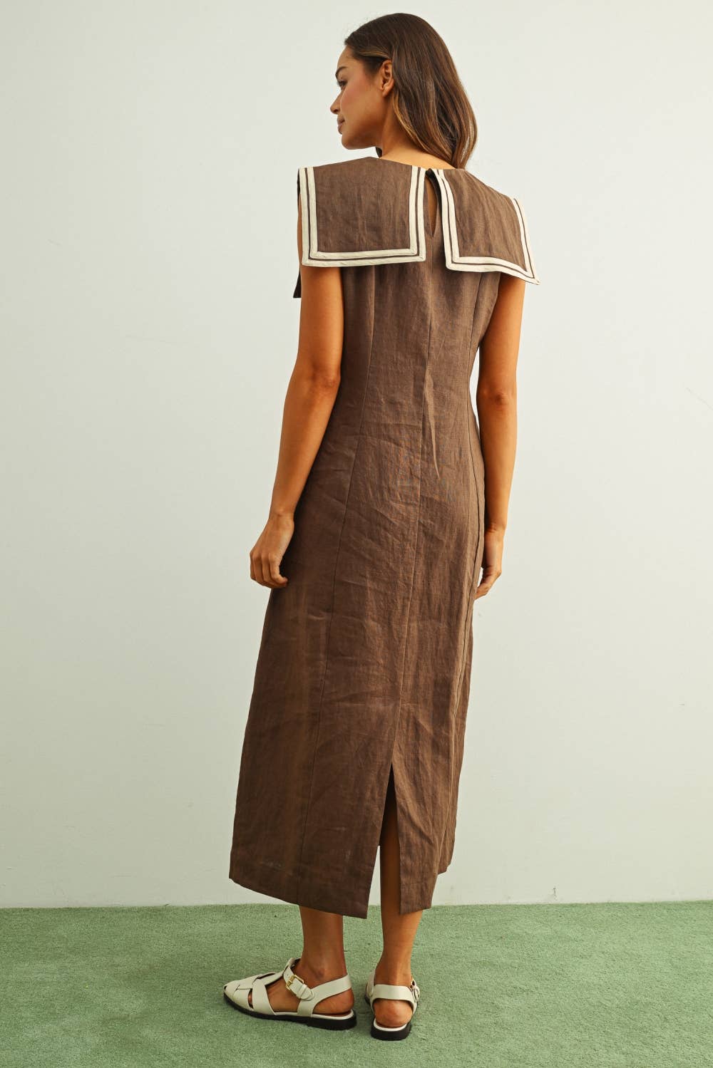 D6040   SAILOR COLLAR SLEEVELESS LONG DRESS: BROWN / M