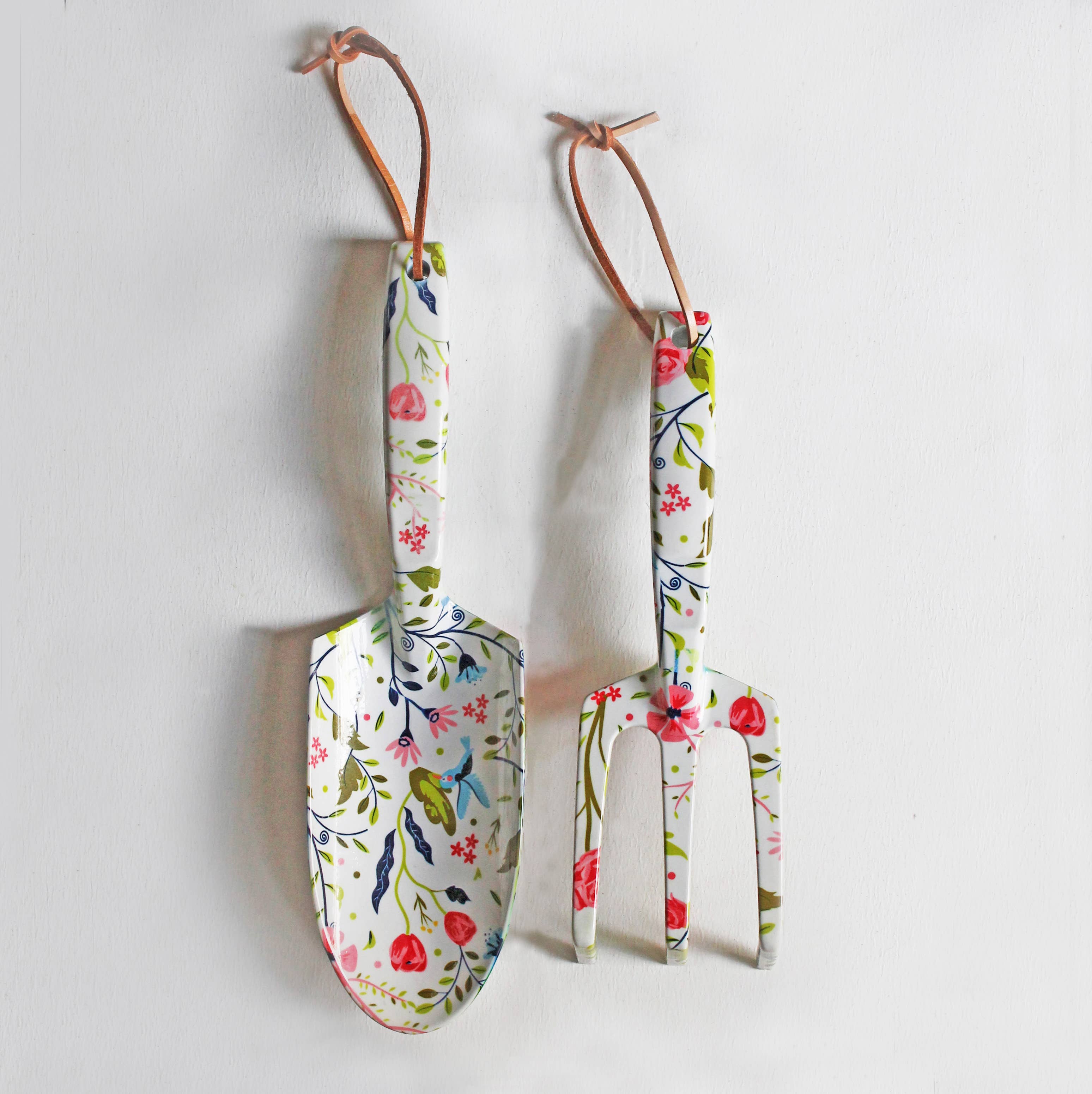 Garden Tool Set with Garden of Paradise Print