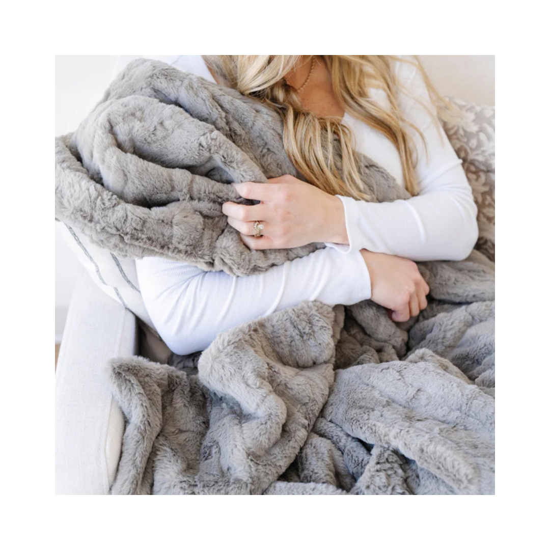 Cashmere Patterned Faux Fur XL Throw Blanket