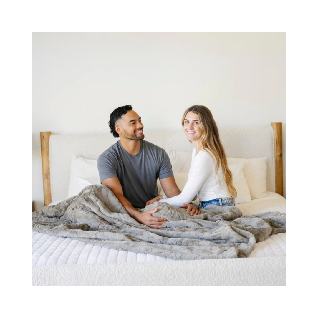 Cashmere Patterned Faux Fur XL Throw Blanket