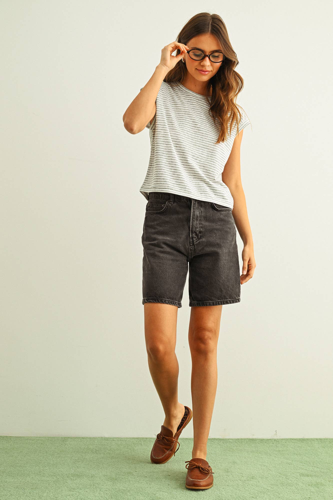 ET6213   STRIPE PATTERN SLUB TOP: TAN/WHITE / M