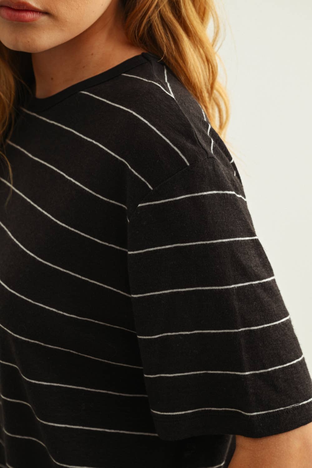 ET6395   STRIPE COTTON LINEN TOP: BEIGE/BLACK / M