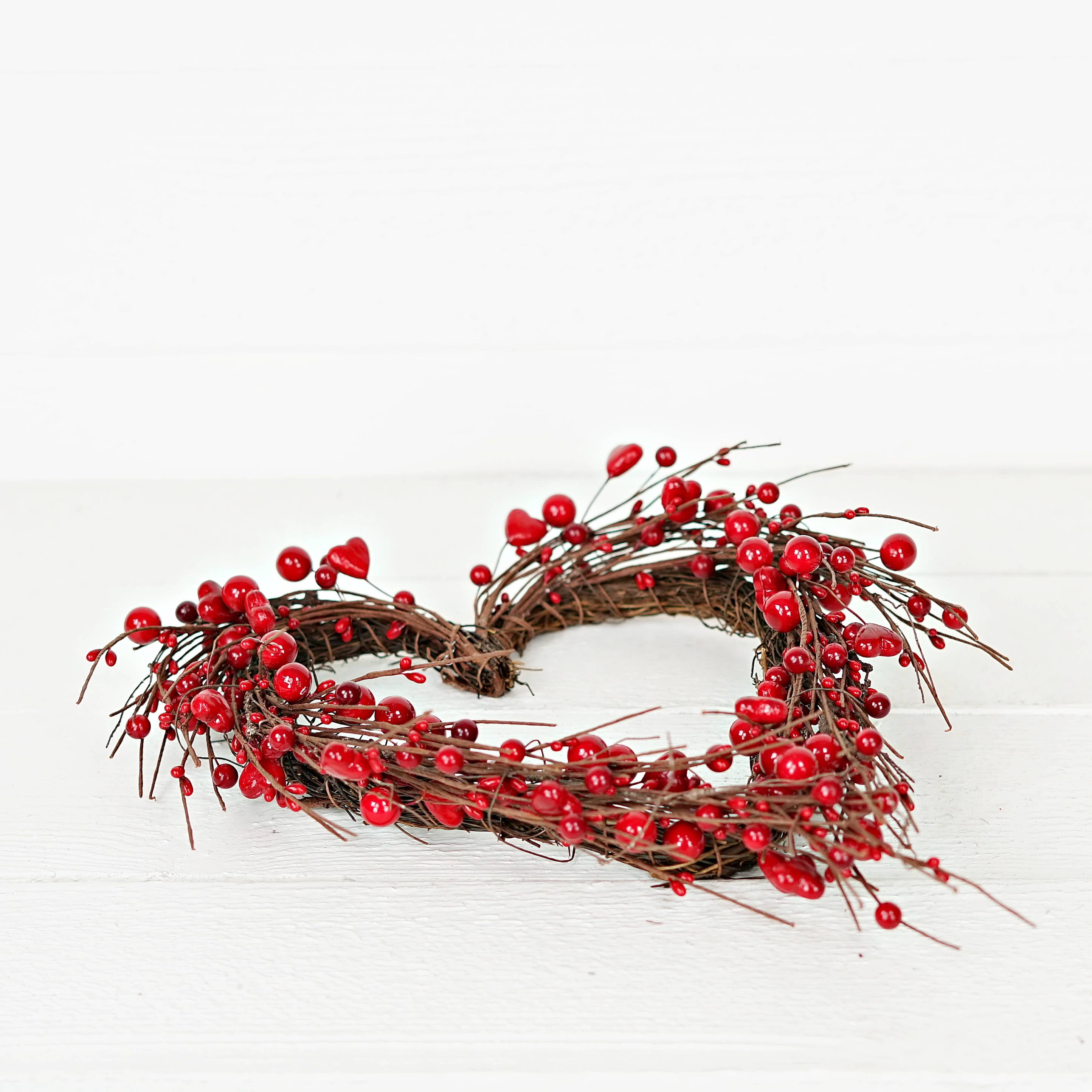 31250-12inWx13inL Twig Heart-Red Heart and Berry