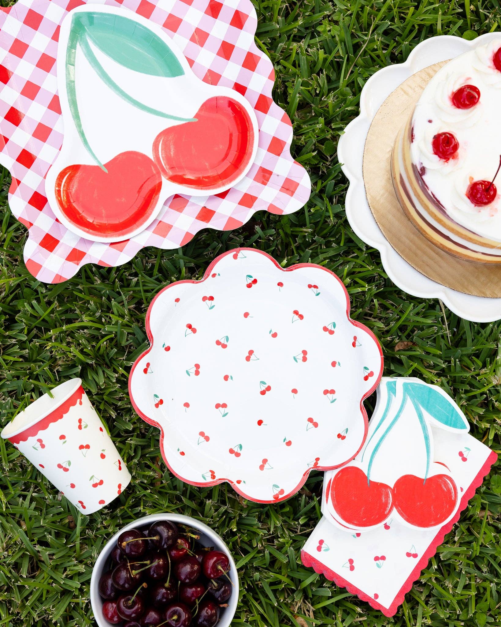 CRR1210 - Cherries Party Cup