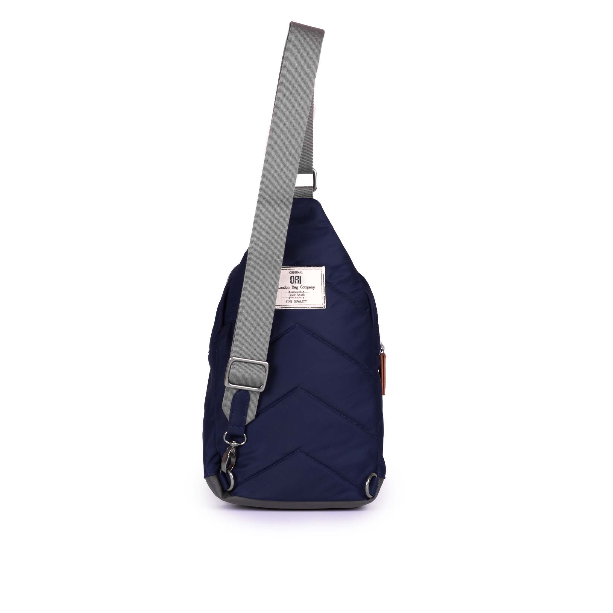 Willesden Sling Bag in Midnight Nylon: Large