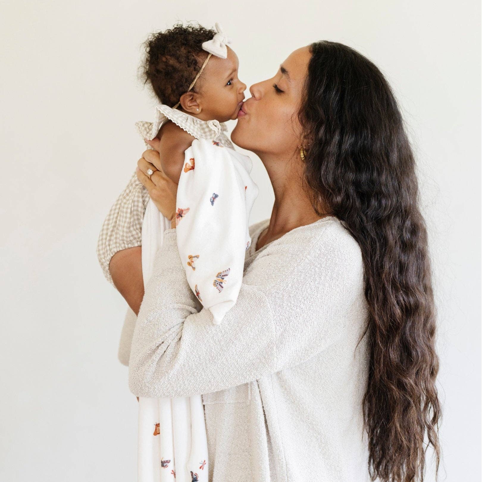 MINKY STRETCH LUXE SWADDLE/BLANKET: Floral