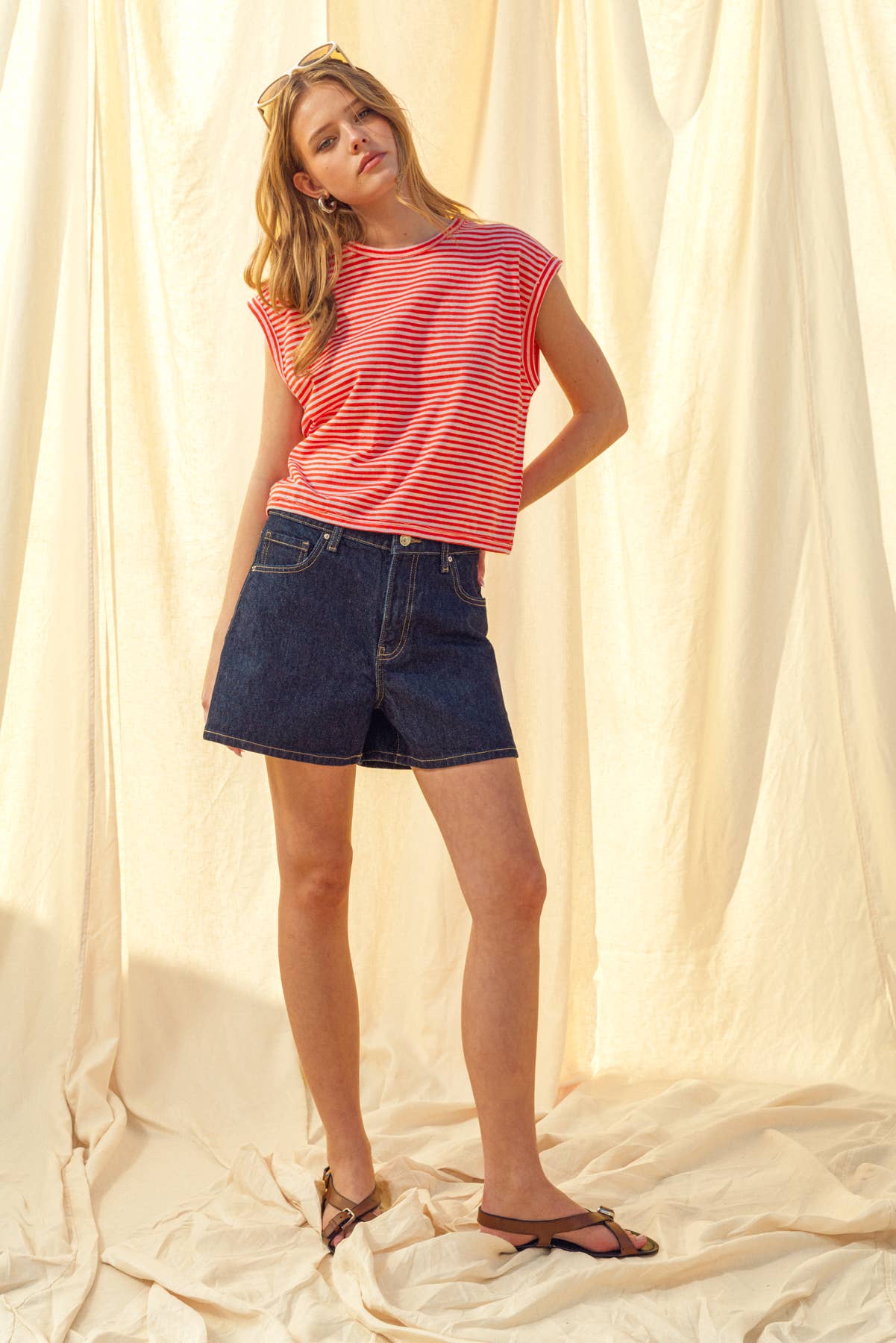 ET6213   STRIPE PATTERN SLUB TOP: TAN/WHITE / S